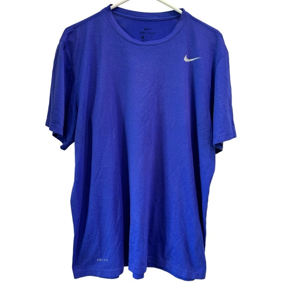 Nike T-Shirt - Picture 2 of 8
